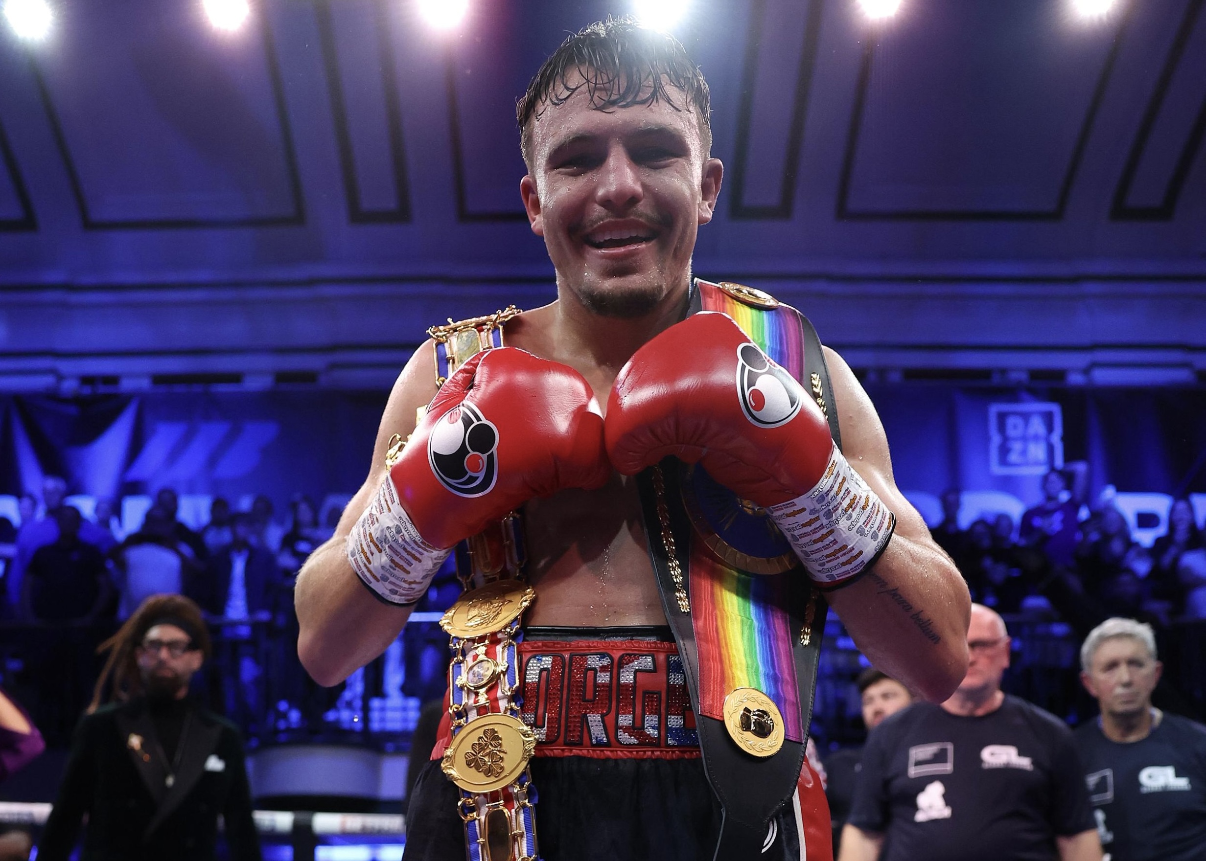 George Liddard vence por nocaut técnico a Kieron Conway George Liddard vence por nocaut técnico a Kieron Conway