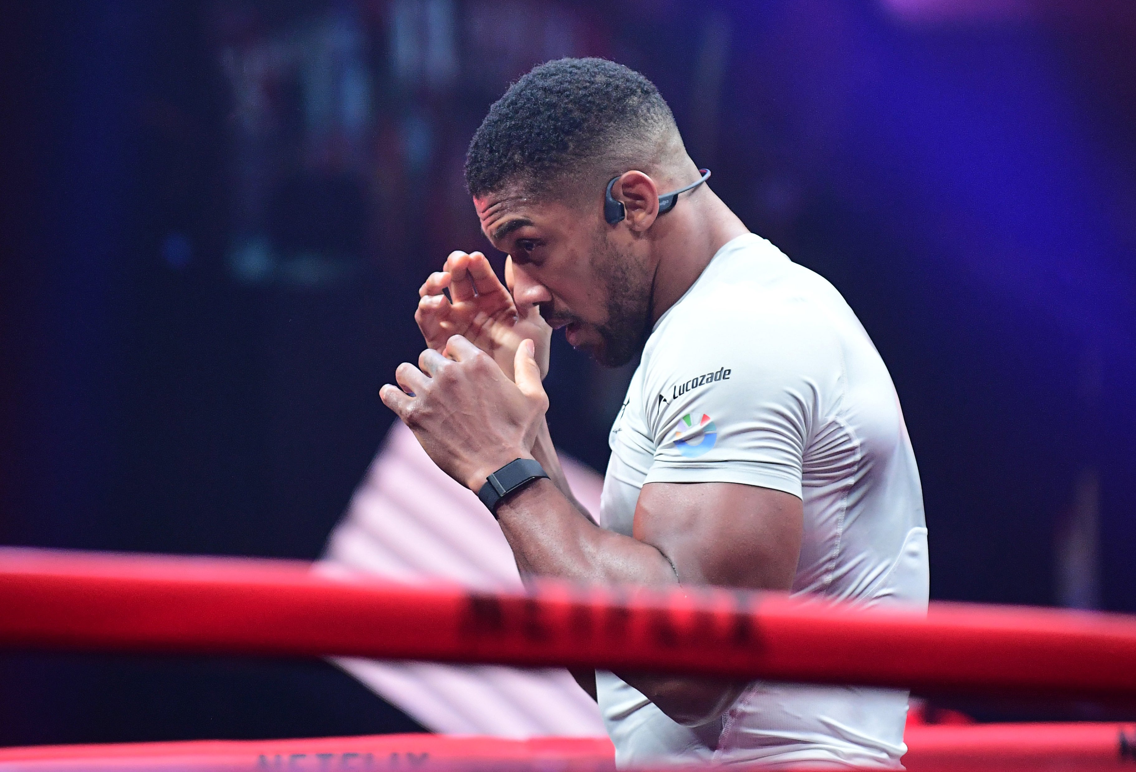 «Step by step». El nuevo entrenador de Anthony Joshua habla sobre su trabajo con el británico