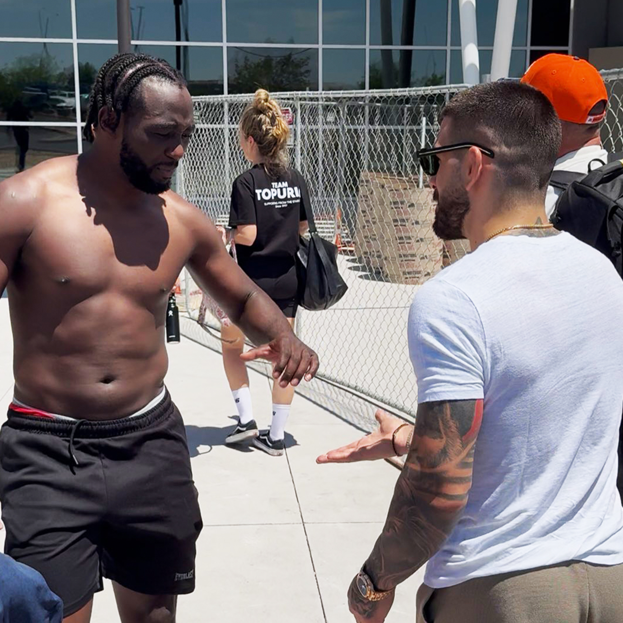 Topuria: «Mandaría a dormir a Crawford con el primer contacto» Topuria: «Mandaría a dormir a Crawford con el primer contacto»