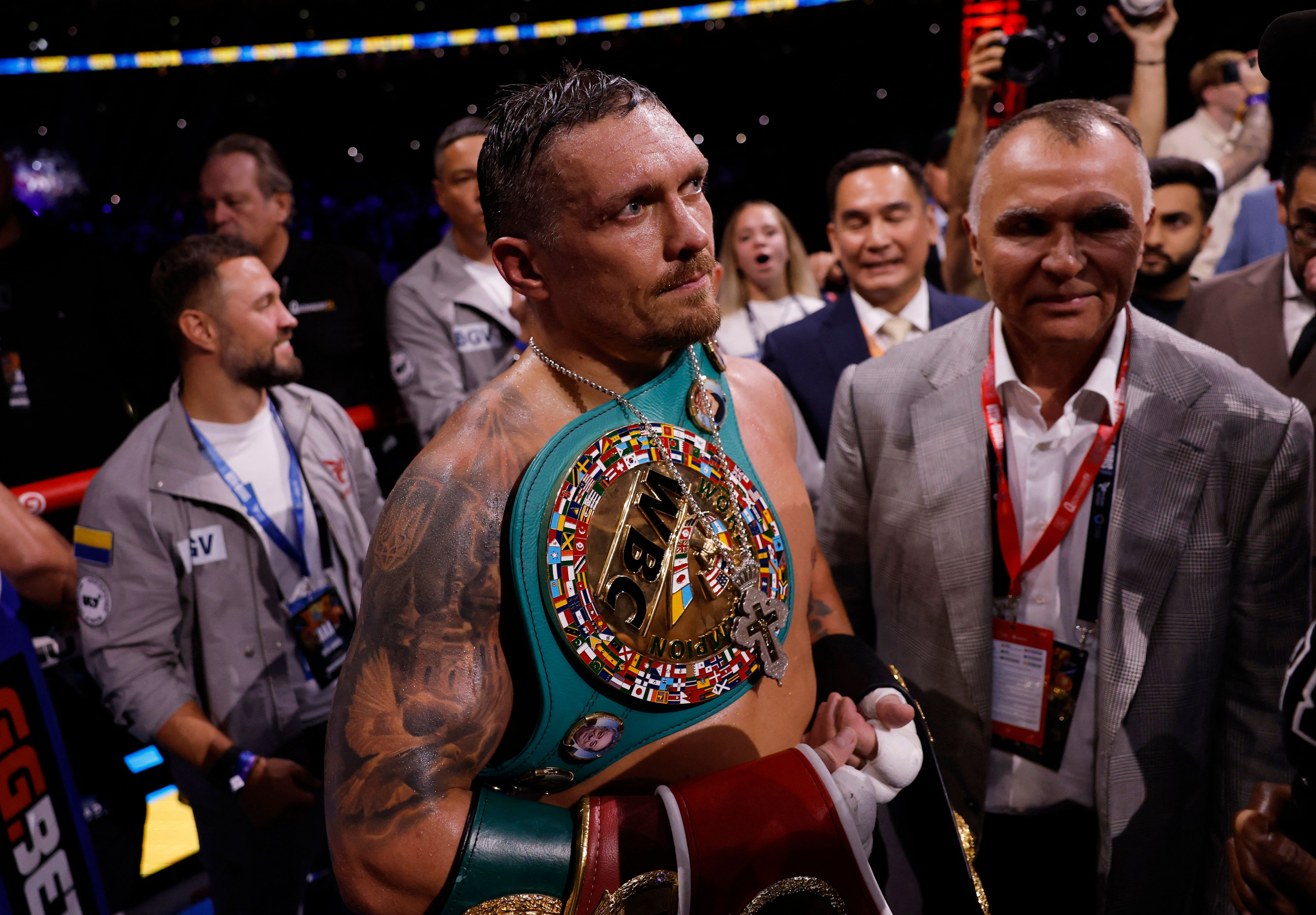 Resultados de los Combates de la Semana: Usyk, Pacquiao, Rodríguez, Fundora y otros