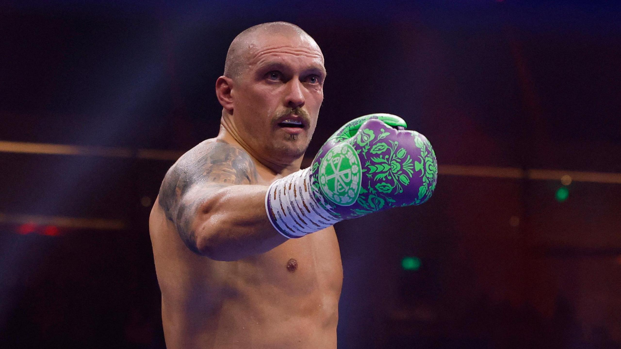 En el equipo de Usyk comentaron las negociaciones para la pelea con Wilder: «Solo consideramos las opciones más grandes»
