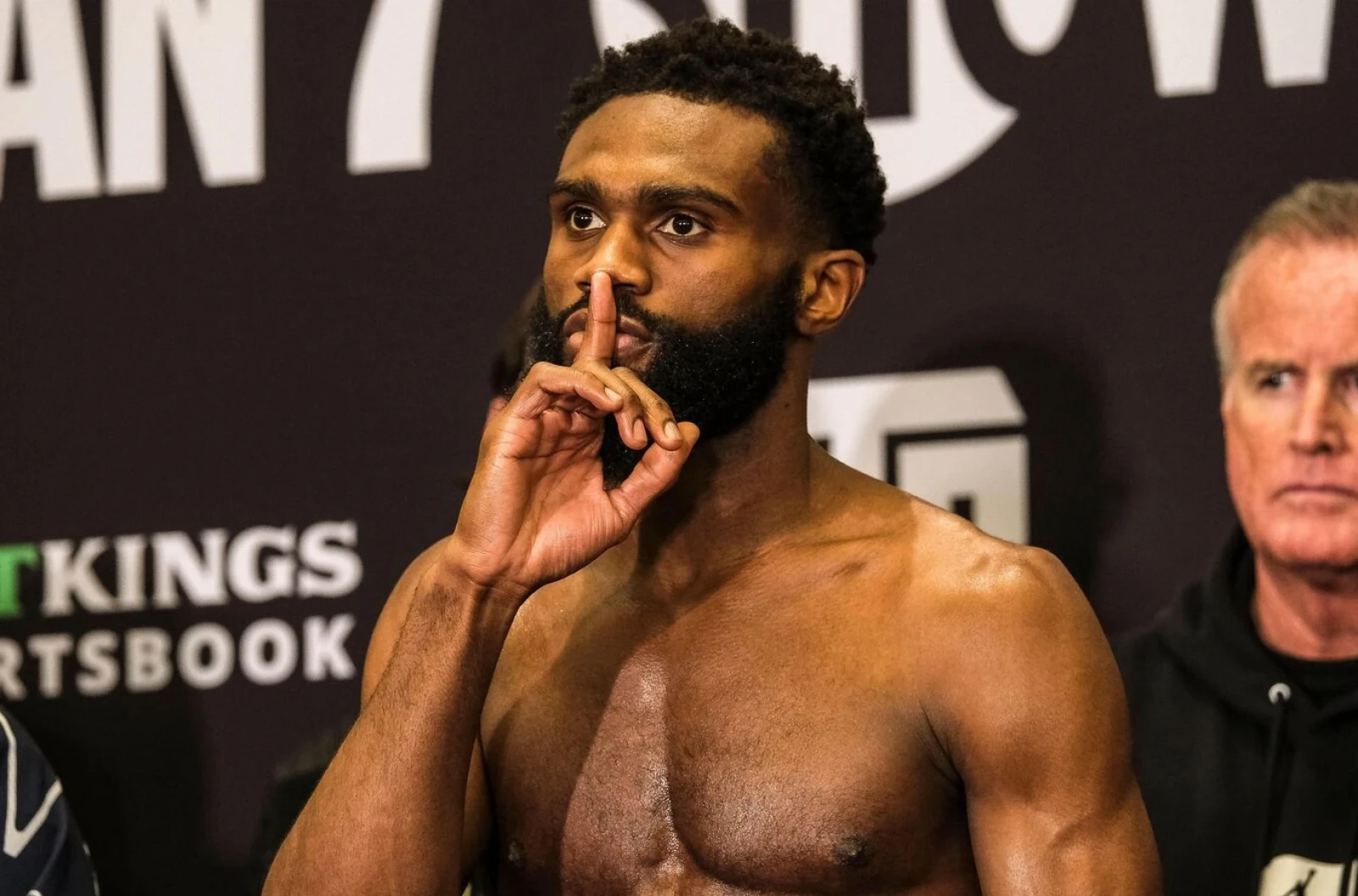 "Este combate es inevitable". Óscar habla sobre el próximo enfrentamiento de Ennis "Este combate es inevitable". Óscar habla sobre el próximo enfrentamiento de Ennis