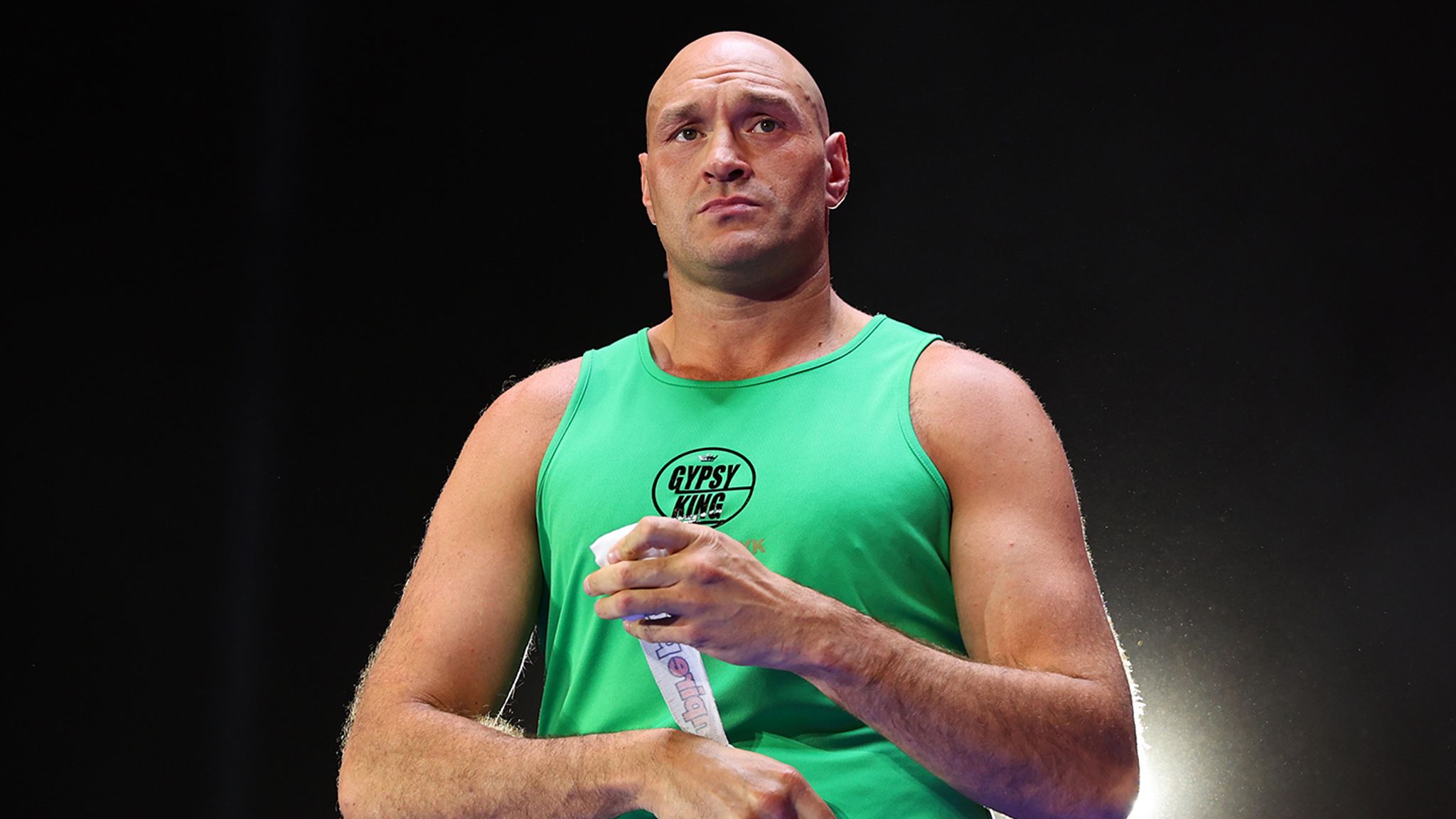 Warren on Fury: No YouTubers, Only Real Boxing Against Makhmudov