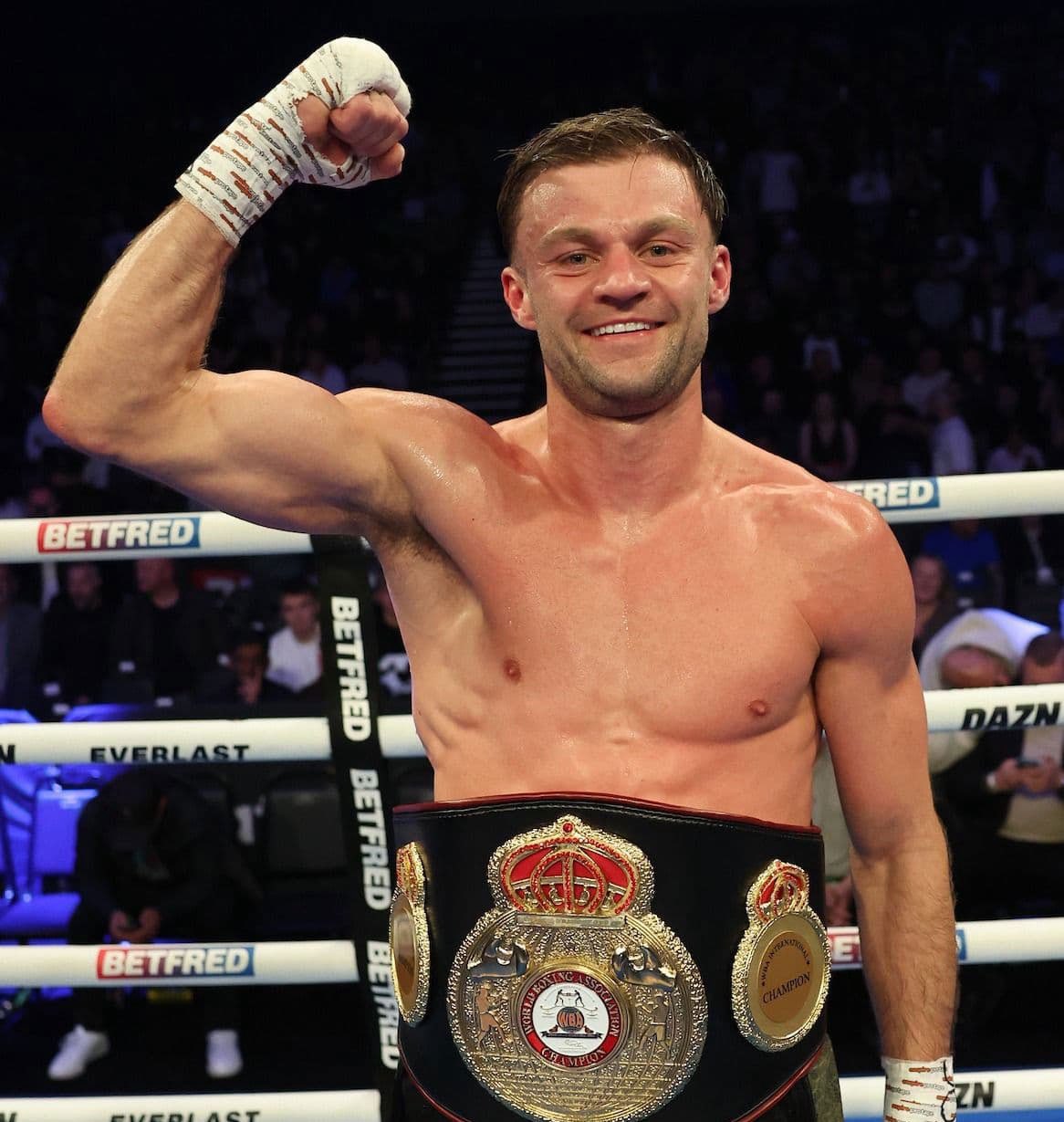 Josh Padley Outboxes Reece Bellotti Josh Padley Outboxes Reece Bellotti