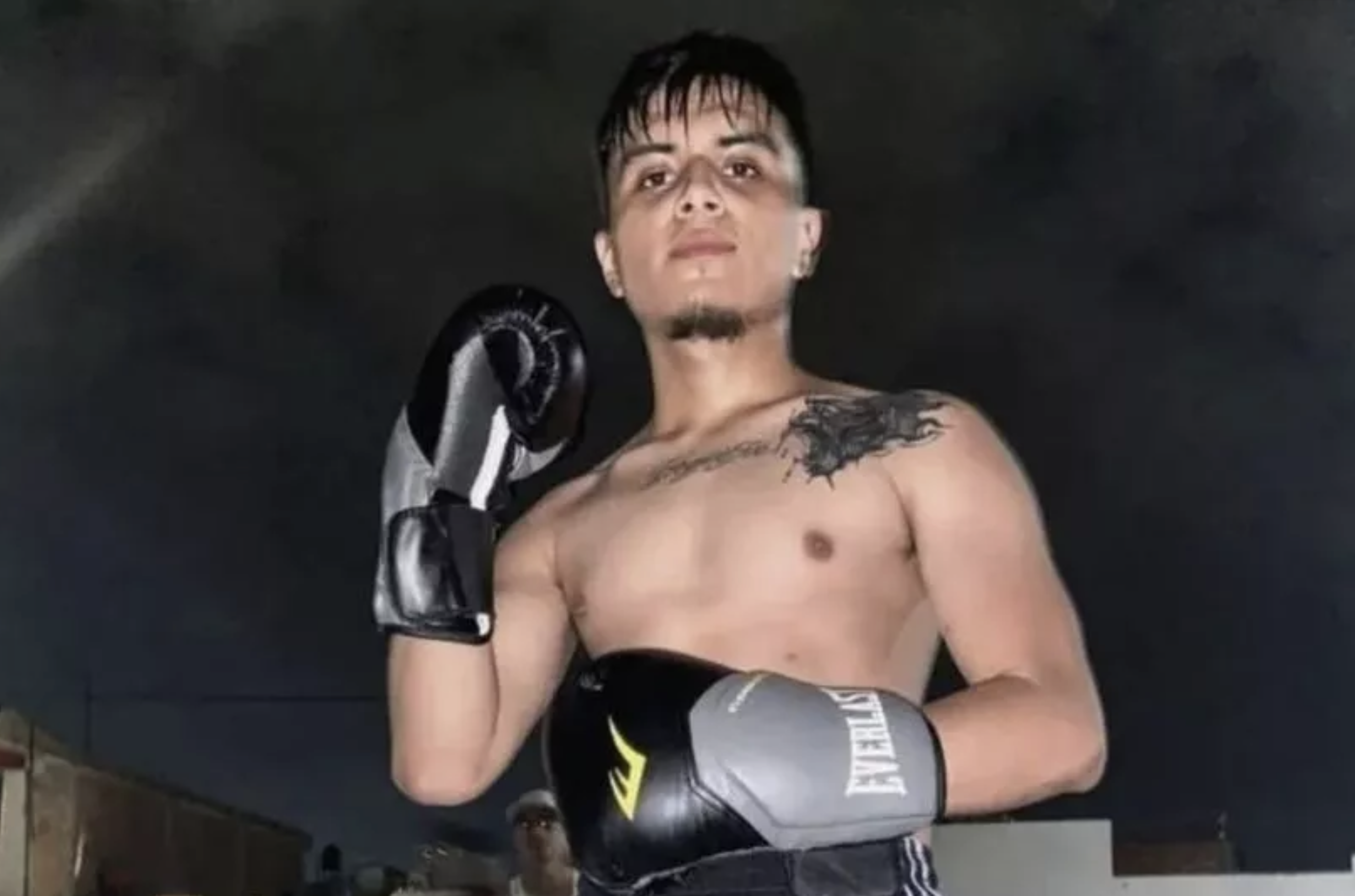 El boxeador de 20 años Josué David Hernández fue asesinado con un machete en su propia casa El boxeador de 20 años Josué David Hernández fue asesinado con un machete en su propia casa
