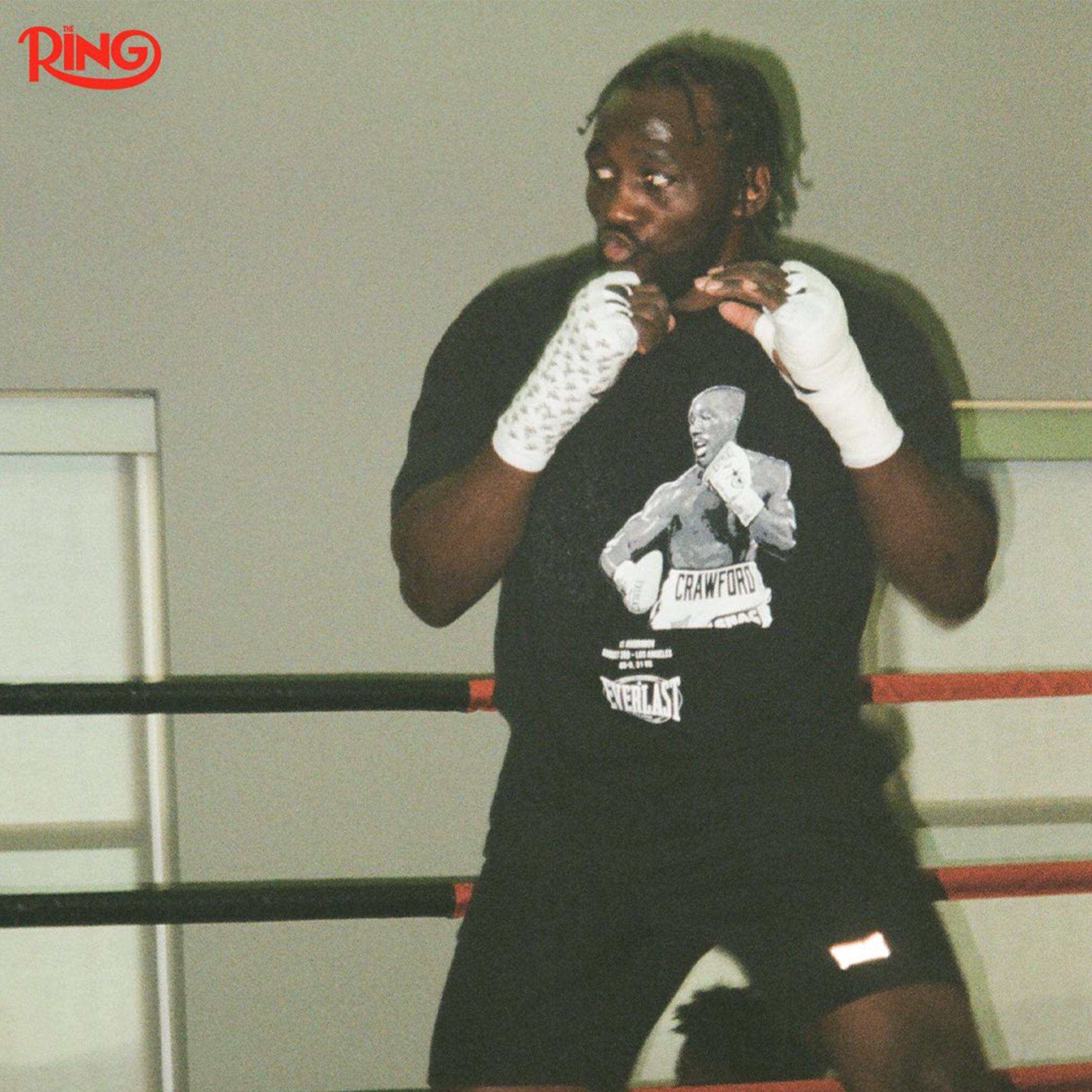 "Es mejor estar preparado". Los fanáticos reaccionan a la foto de Crawford en su campamento antes del combate con Canelo