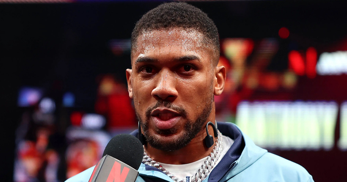 Перед ДТП, Джошуа пересів з переднього сидіння авто Перед ДТП, Джошуа пересів з переднього сидіння авто