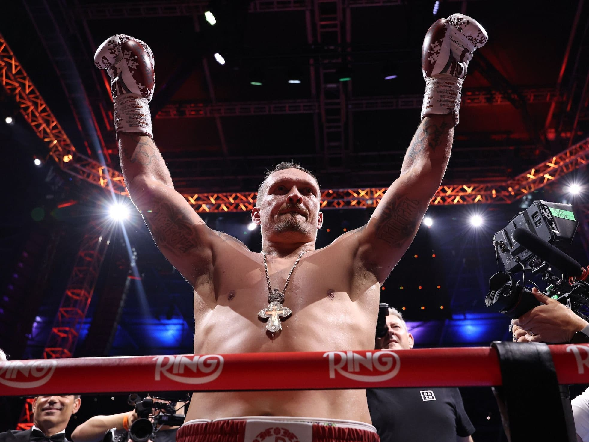 Usyk habla sobre su próximo oponente: "¿Fury? ¿Parker? ¿Chisora?" Usyk habla sobre su próximo oponente: "¿Fury? ¿Parker? ¿Chisora?"