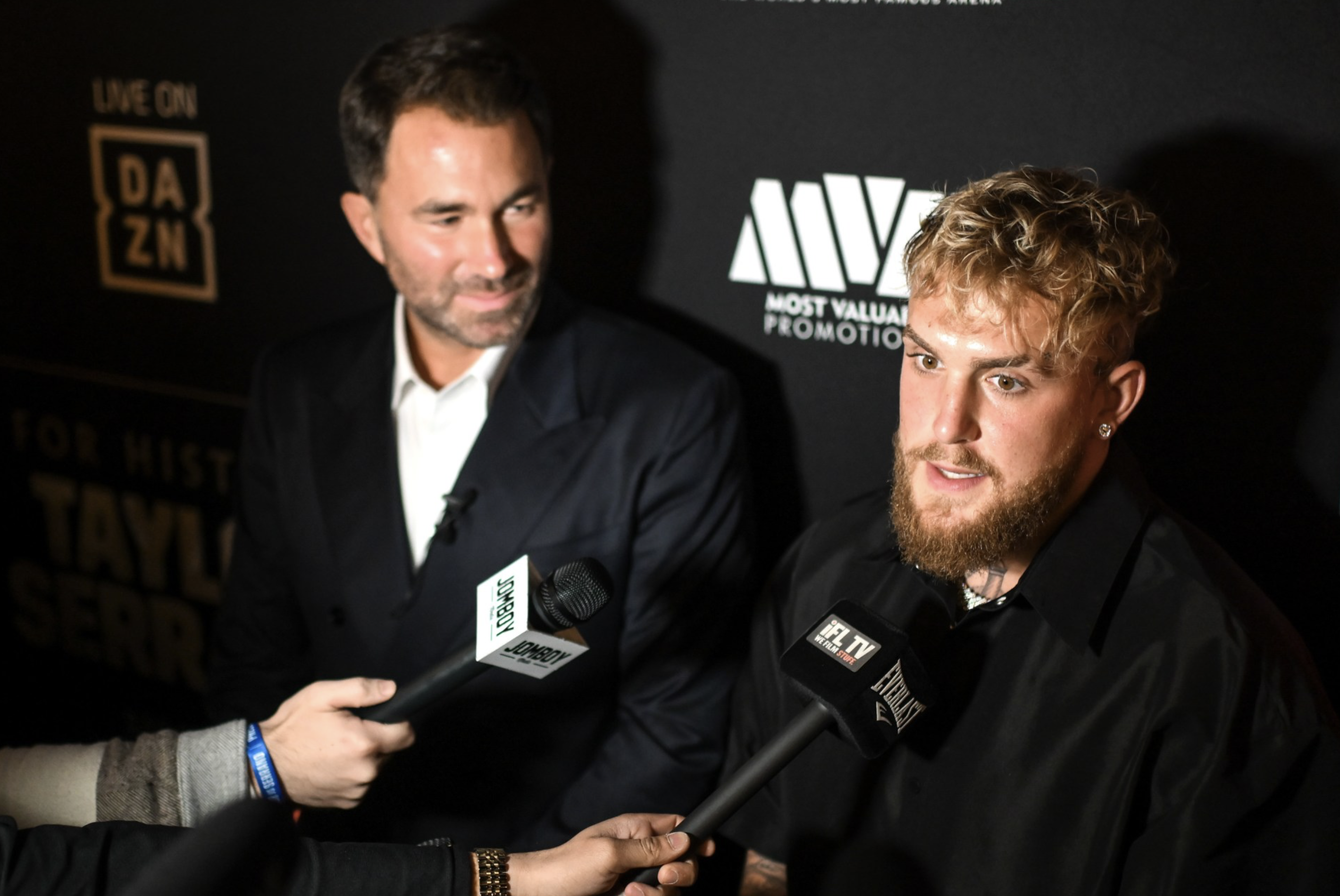 Гендиректор Matchroom хочет организовать бой Джейк Пол – Эдди Хирн