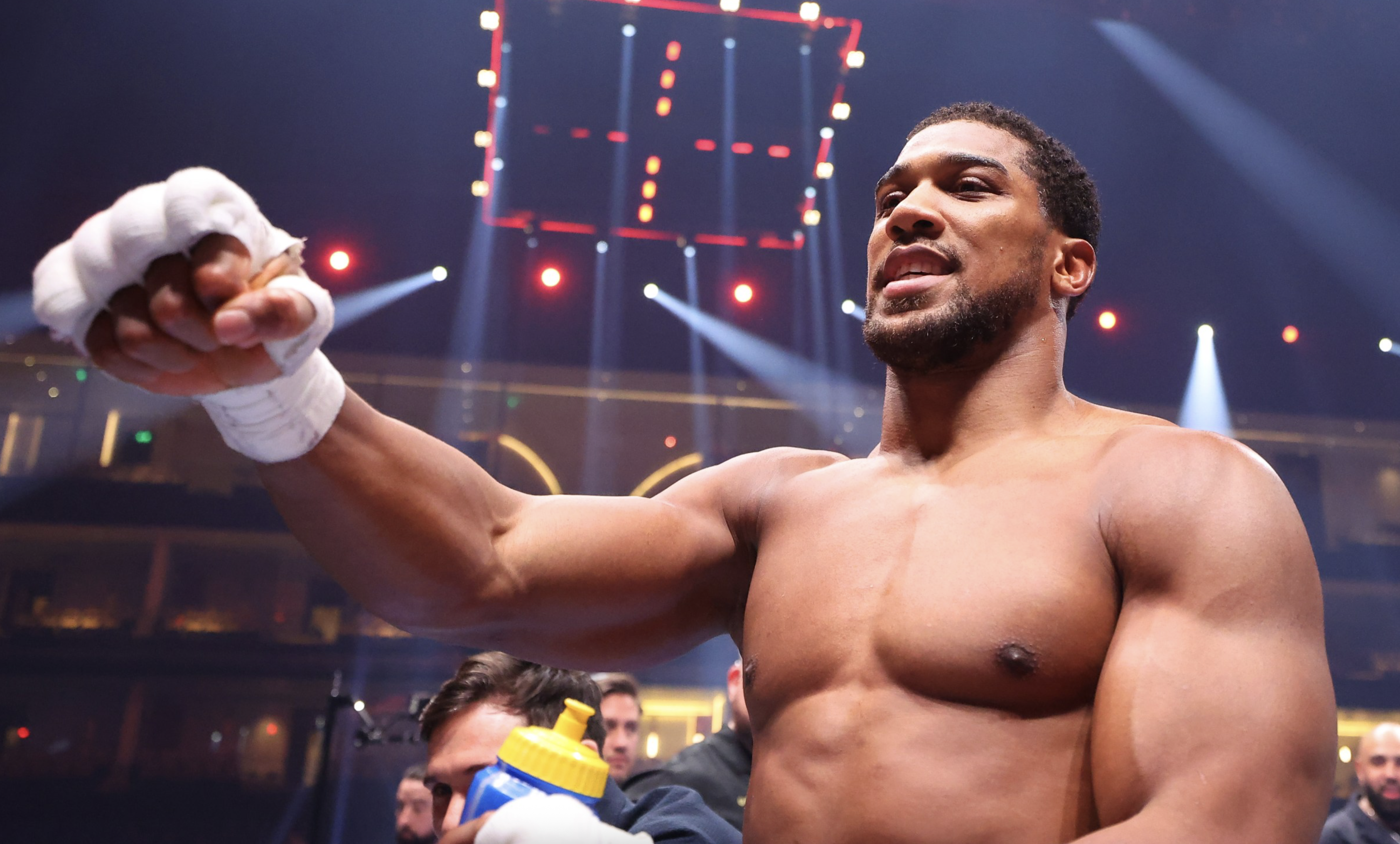 Amir Khan: “Joshua Could Fight Jake and His Brother and Knock Them the F*** Out”