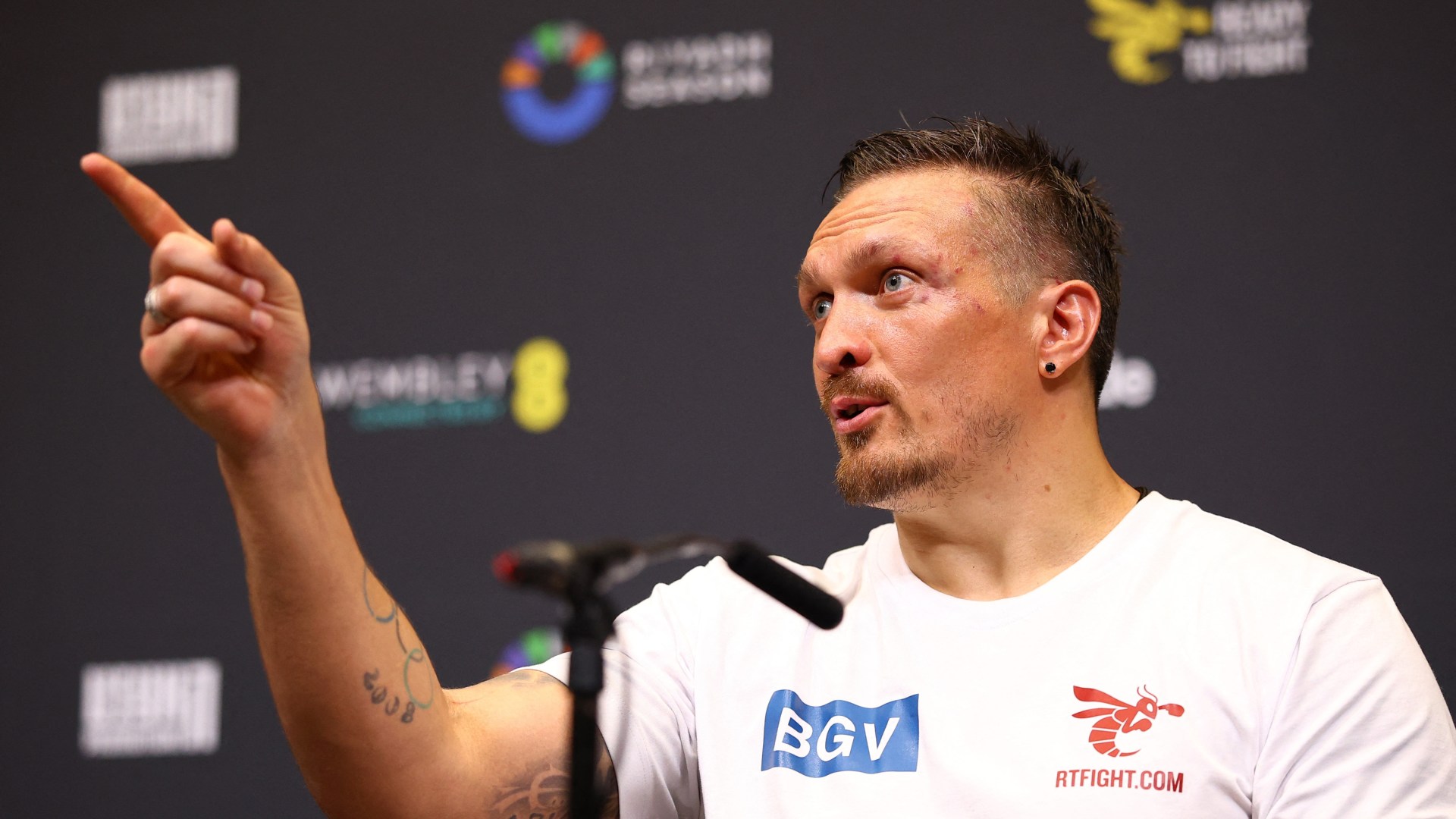 Тоні Белью розповів, хто дасть найкращий бій Усику Тоні Белью розповів, хто дасть найкращий бій Усику