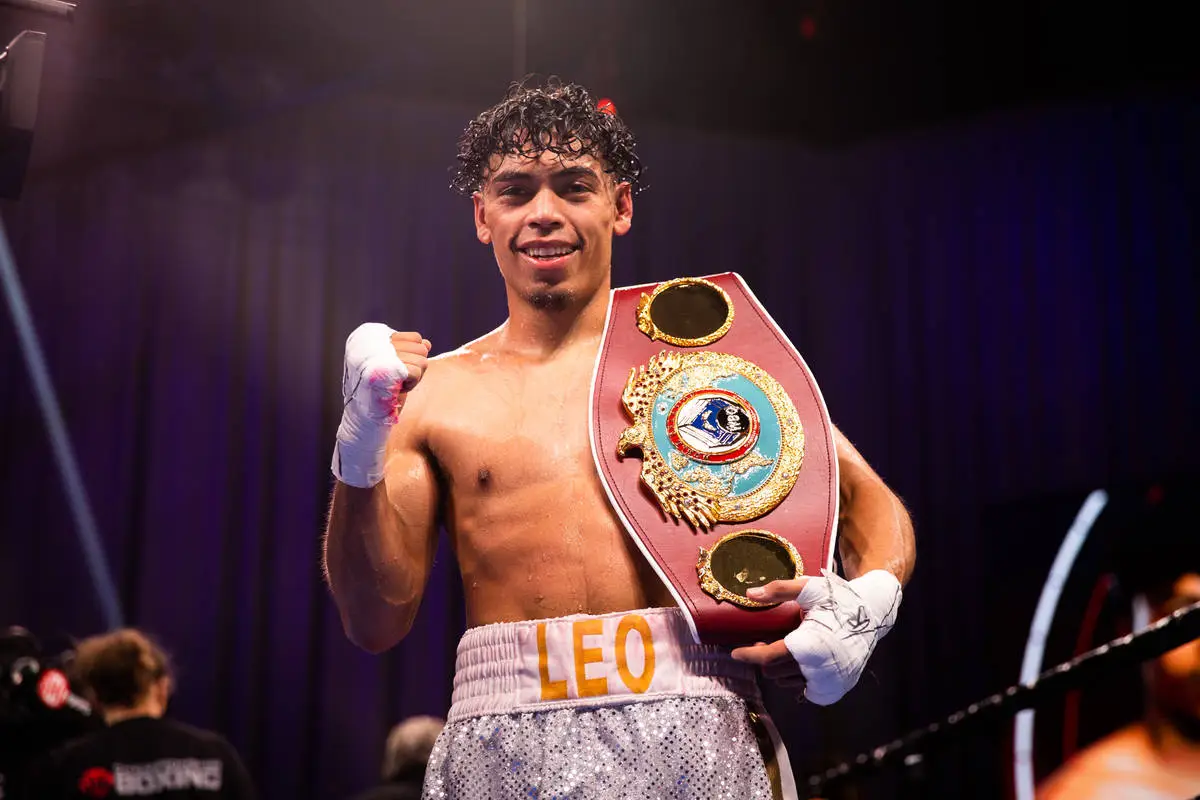 Who Gets Hit the Most Among Featherweight Champions: Ball, Espinoza, Fulton or Leo