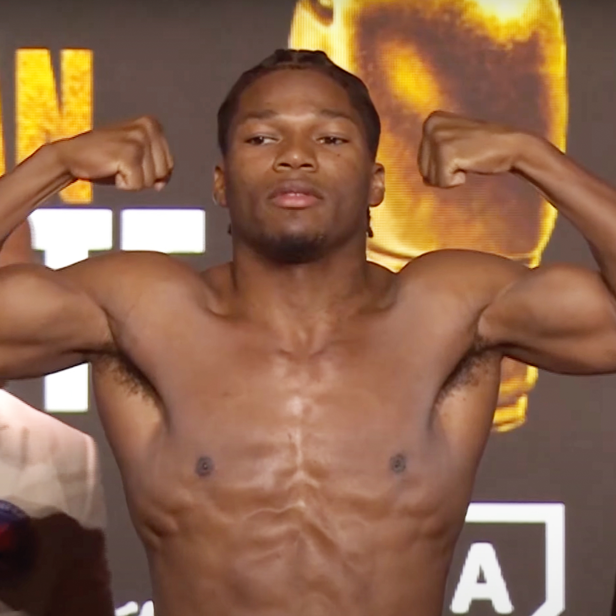 Форд важчий за Нову на фінальному зважуванні