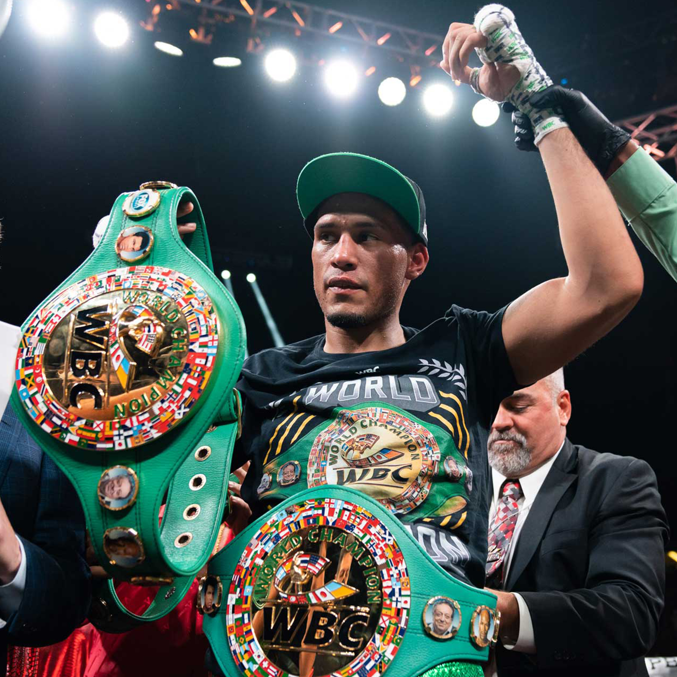 Benavidez Calls Out Canelo in New Division: “I Have the Title”