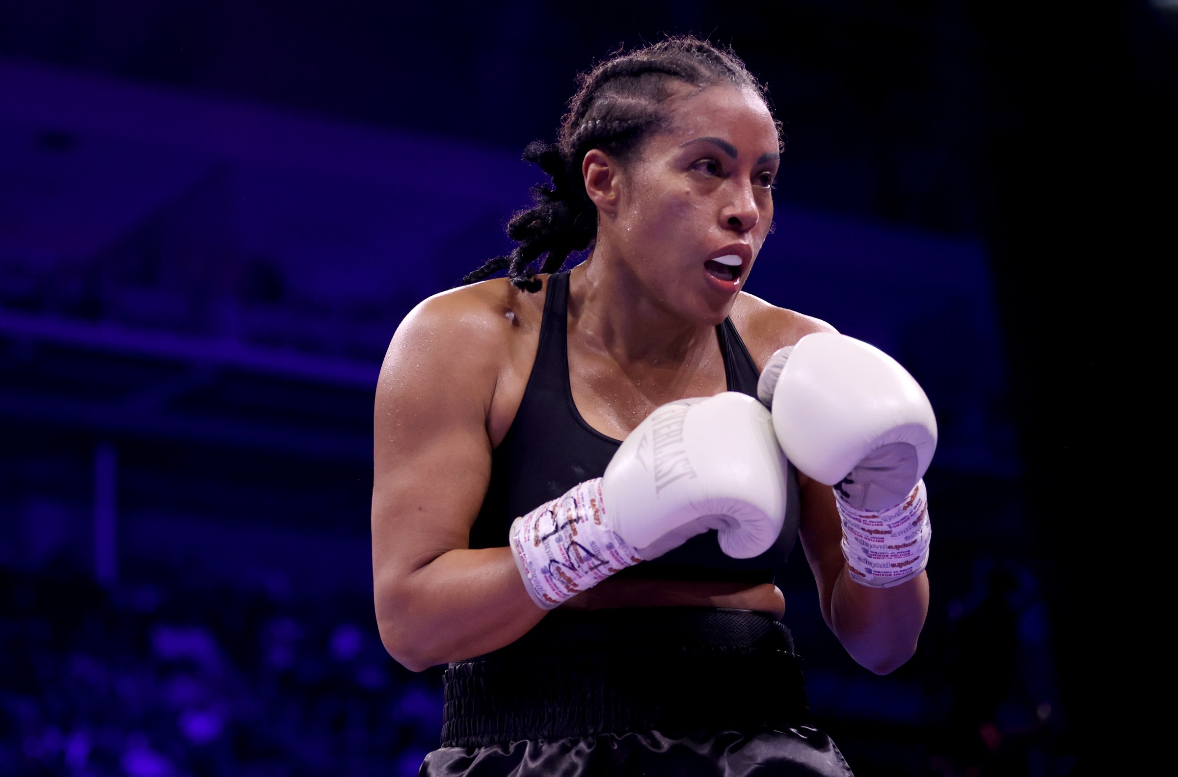 Resultados de los combates más importantes de la semana: Brækhus, Hutchinson, Collins y más Resultados de los combates más importantes de la semana: Brækhus, Hutchinson, Collins y más