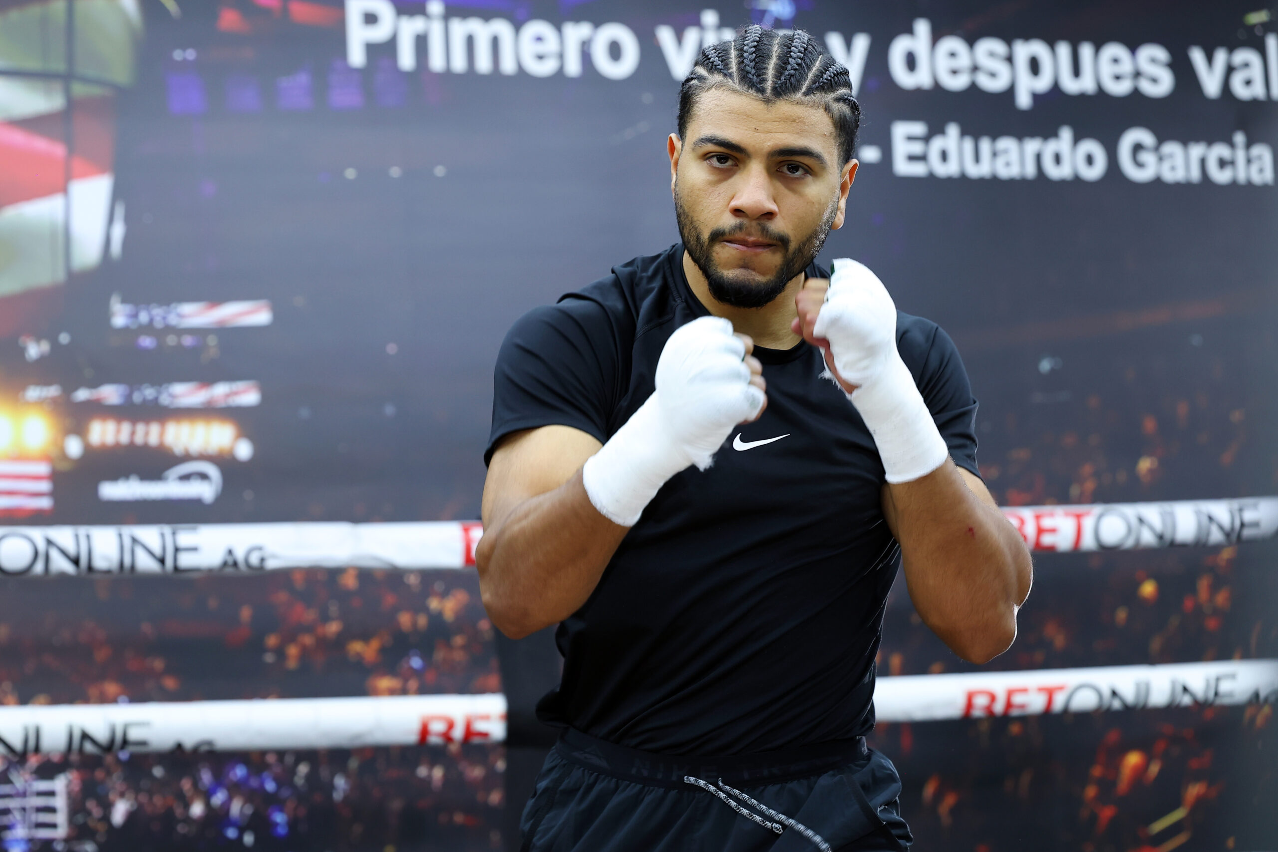 Muratalla and Schofield Teams in Talks Over Fight