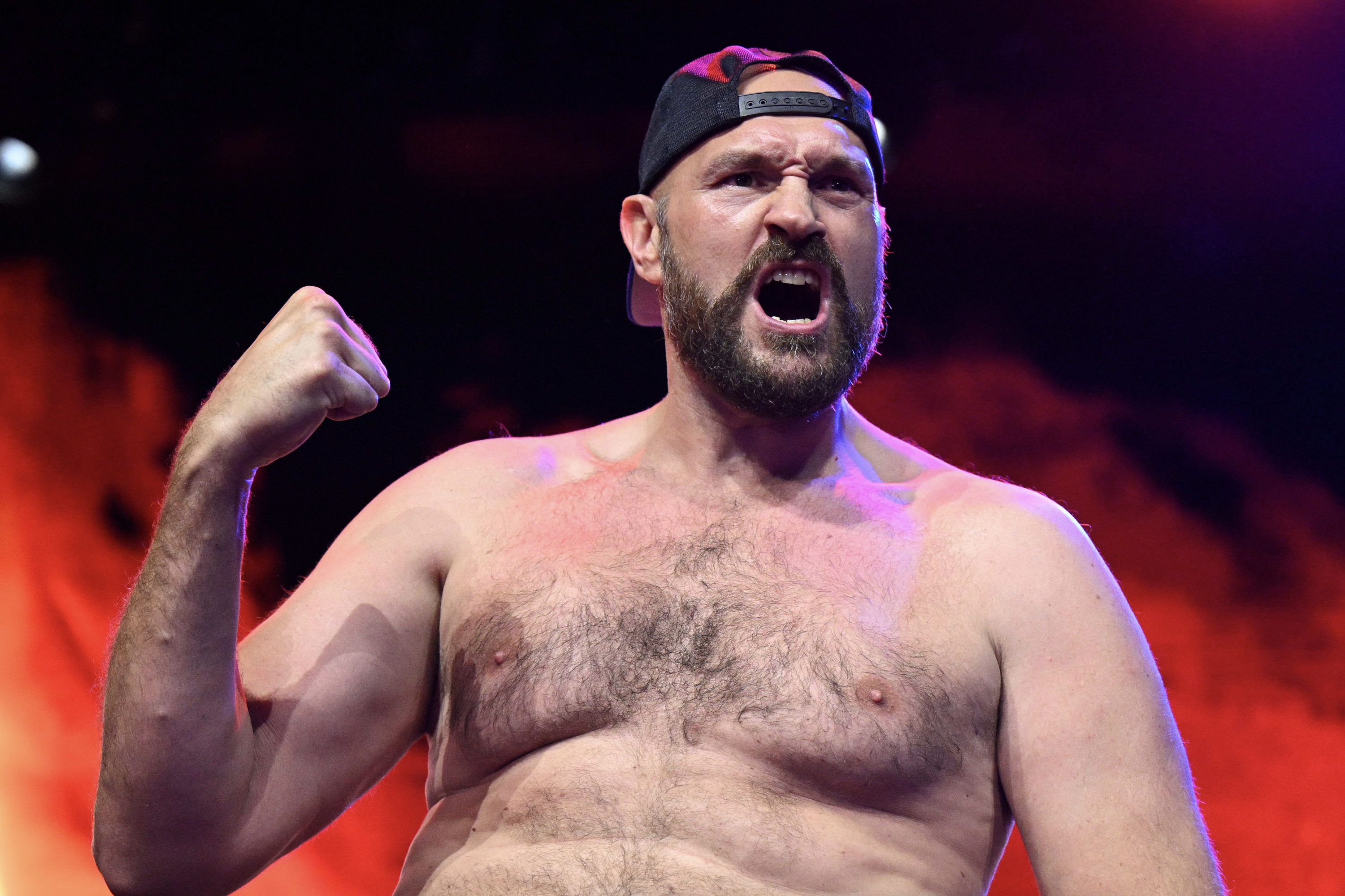 Turki Al ash-Sheikh trabaja en la pelea Joshua vs. Fury