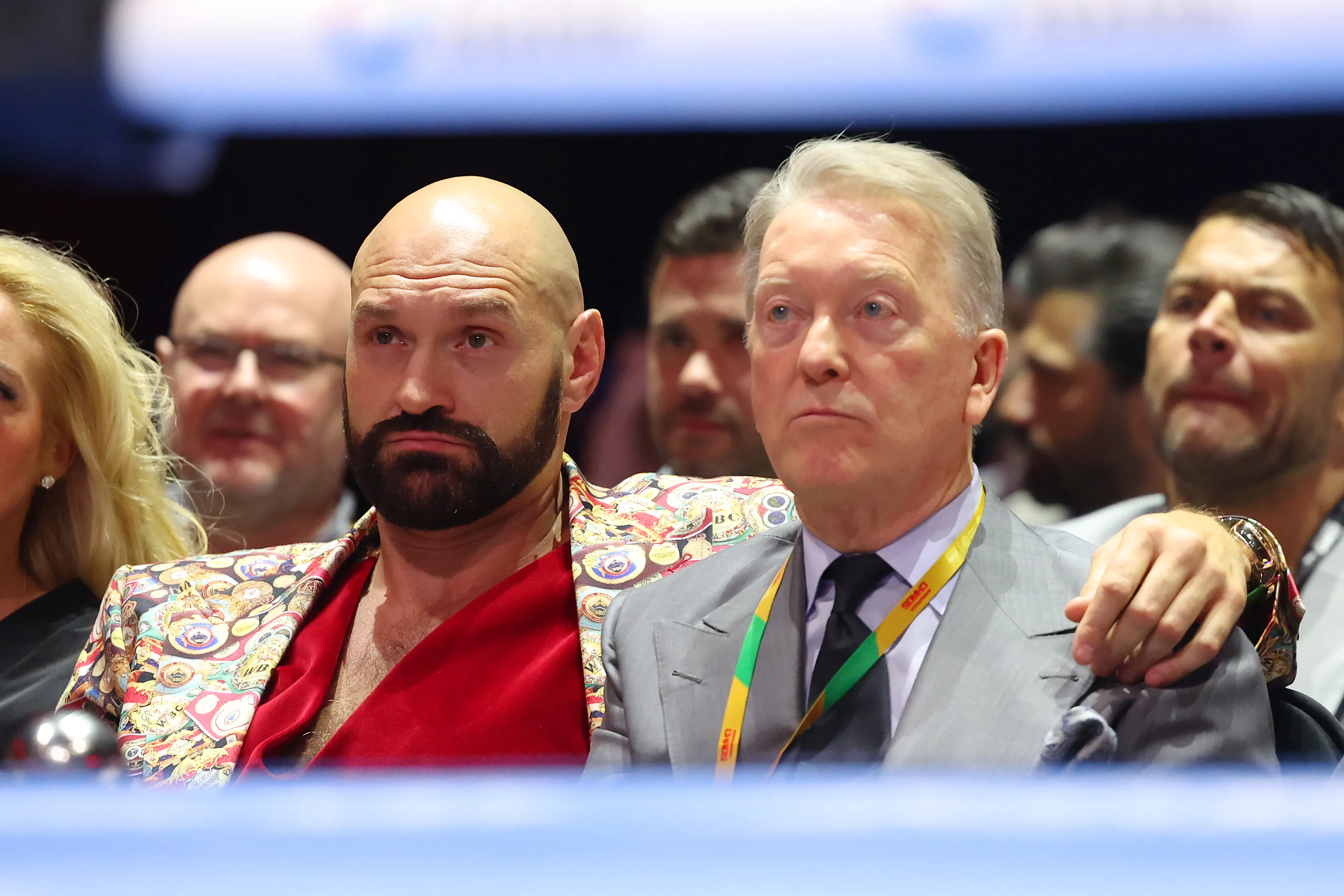 Warren on Challengers for Usyk: "Chisora Is One of Them, Okolie Is Too" Warren on Challengers for Usyk: "Chisora Is One of Them, Okolie Is Too"