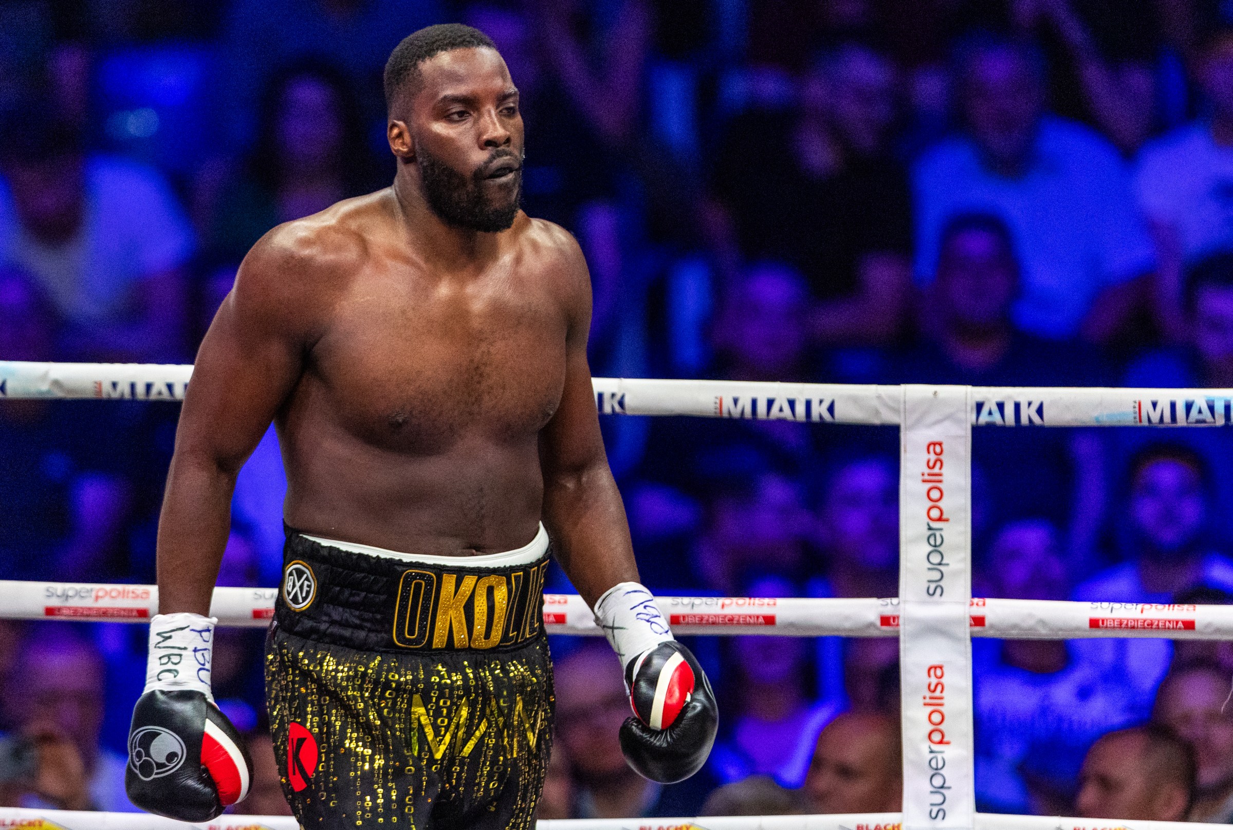 Lawrence Okolie no dejó opciones a Ebenezer Tetteh