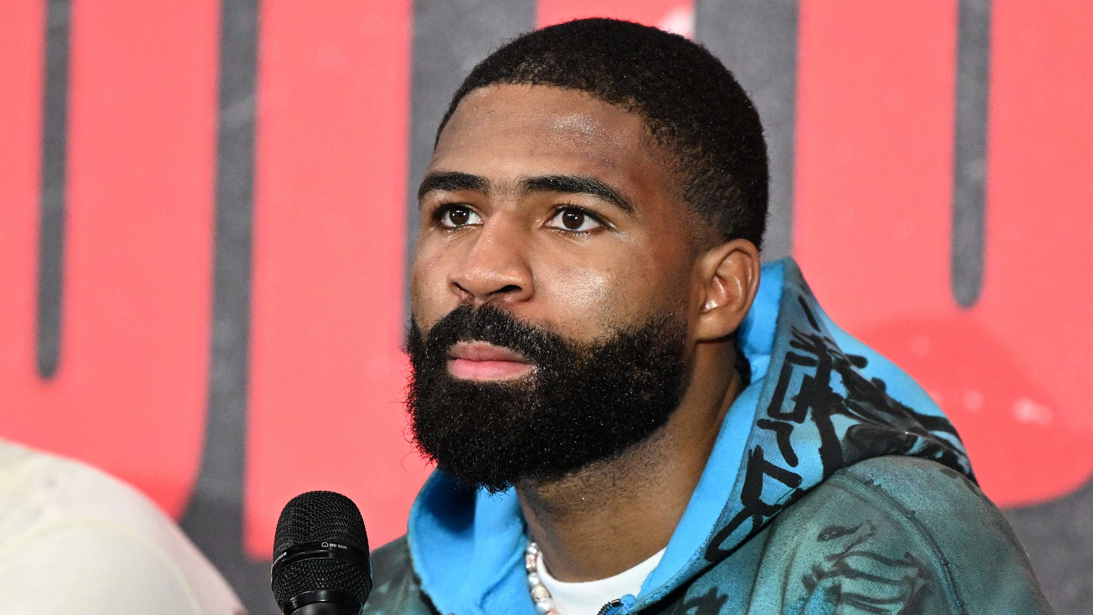 Стивен Фултон провалил взвешивание и не будет претендовать на титул Фостера Стивен Фултон провалил взвешивание и не будет претендовать на титул Фостера