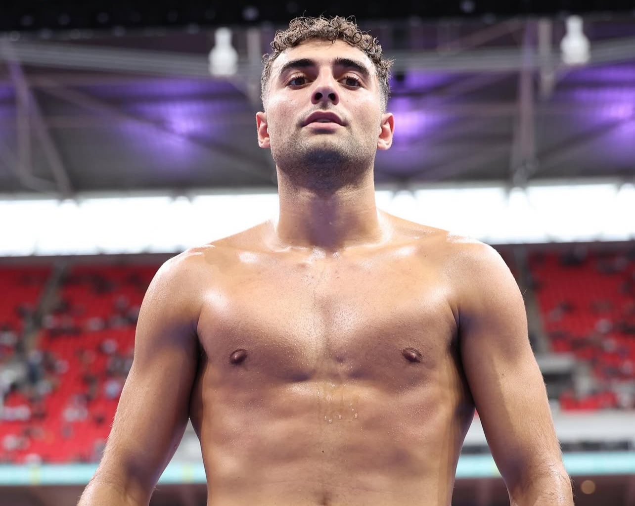 Aadam Hamed superó a Ezequiel Gregores Aadam Hamed superó a Ezequiel Gregores