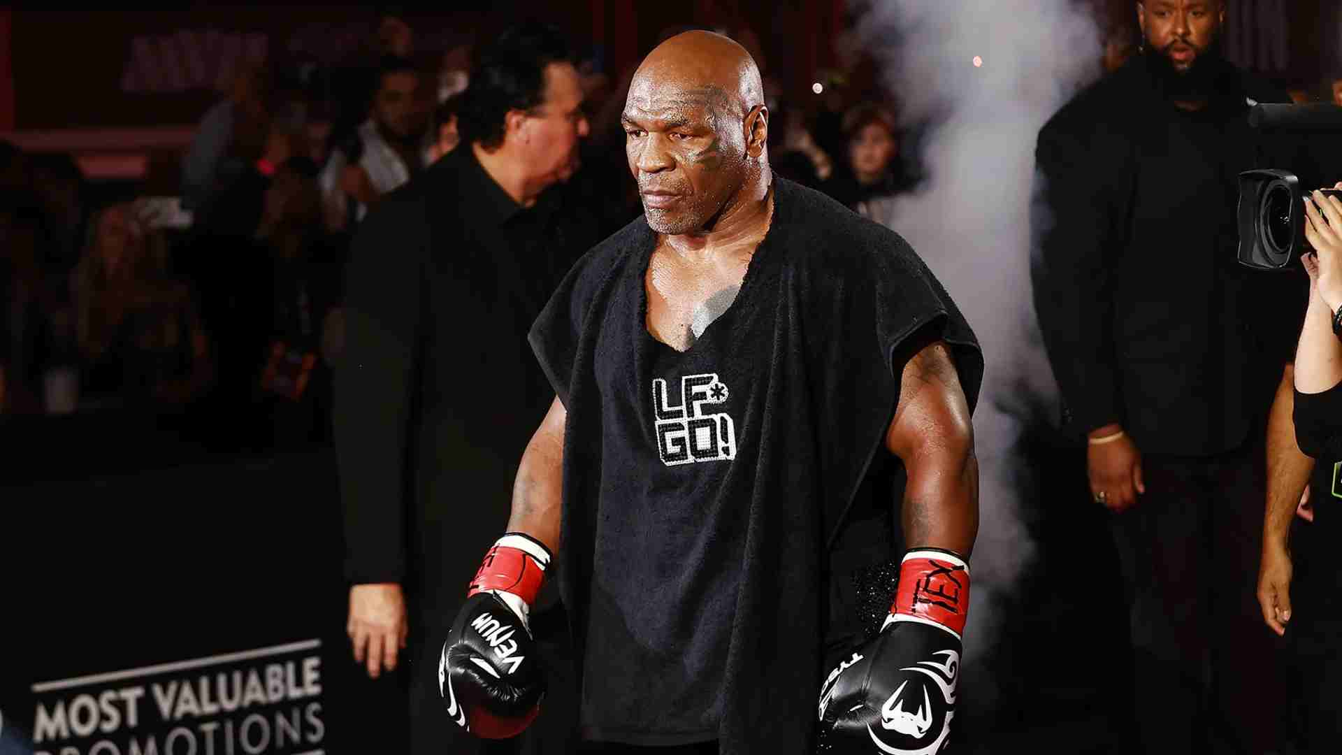 Mike Tyson vs Floyd Mayweather: Month and Location Revealed Mike Tyson vs Floyd Mayweather: Month and Location Revealed