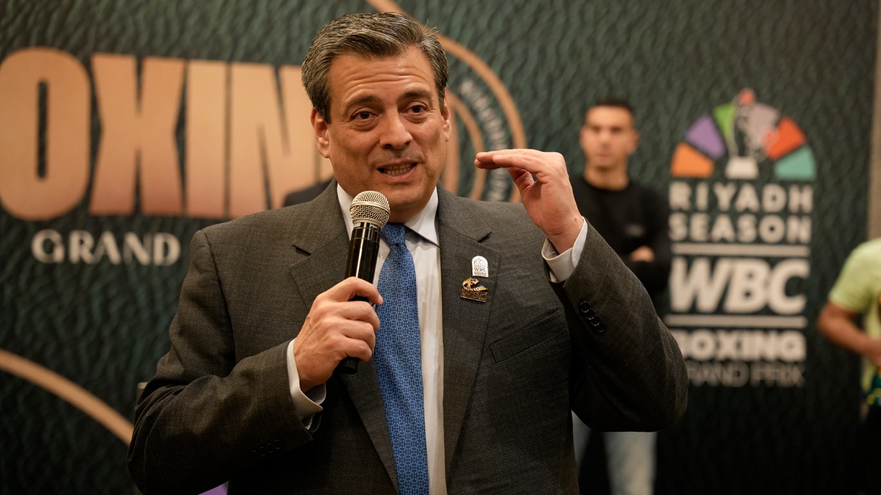 Sulaimán explicó por qué en la pelea entre Foster y Fulton estará en juego el título interino Sulaimán explicó por qué en la pelea entre Foster y Fulton estará en juego el título interino