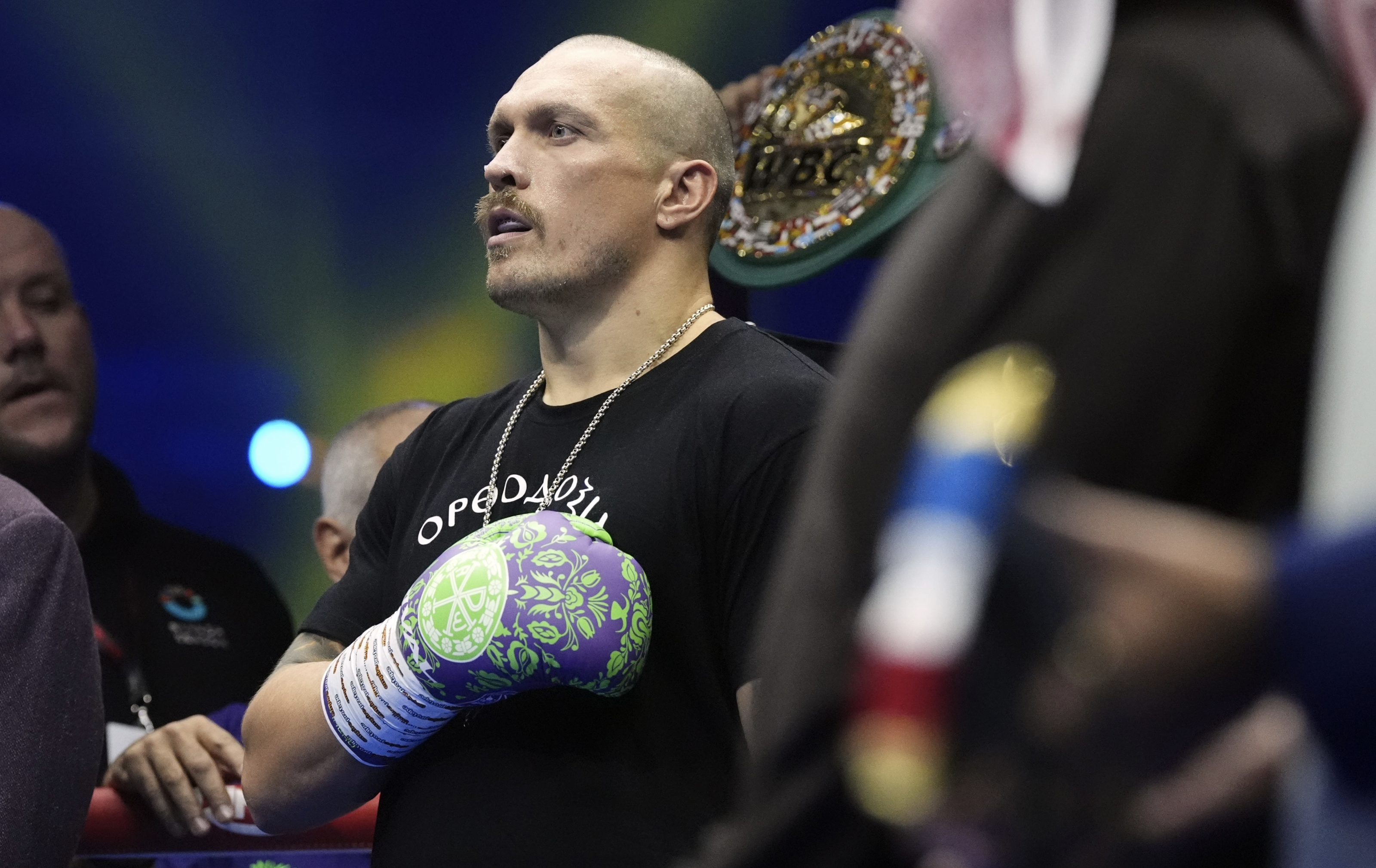 WBO Orders Usyk to Face Winner of Parker vs Wardley