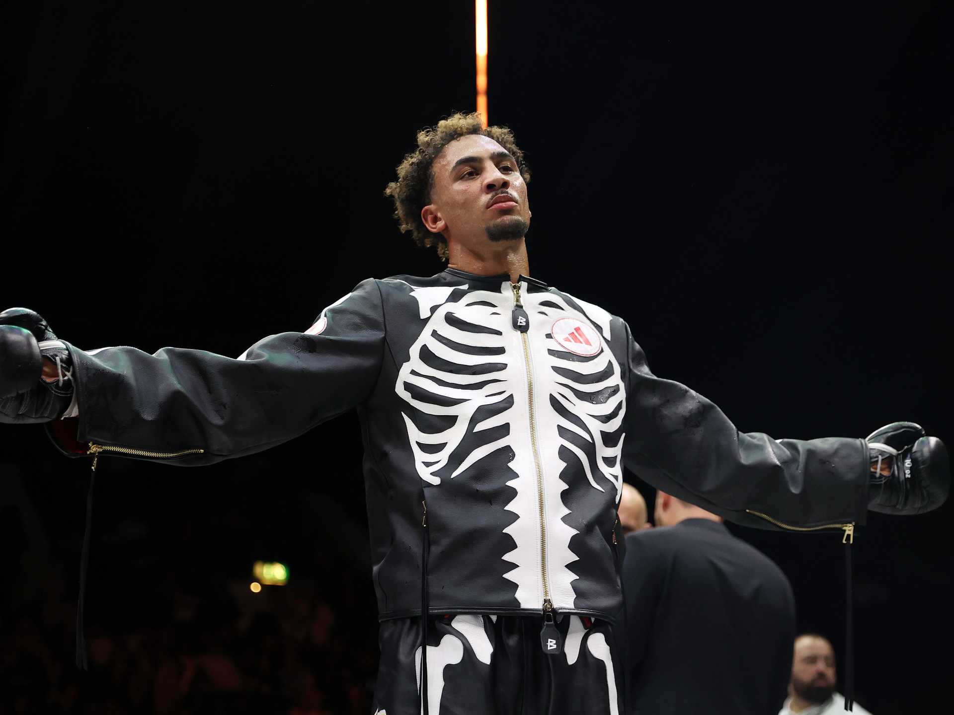 Whittaker sobre sus primeras 10 peleas profesionales: “Muchos altibajos” Whittaker sobre sus primeras 10 peleas profesionales: “Muchos altibajos”