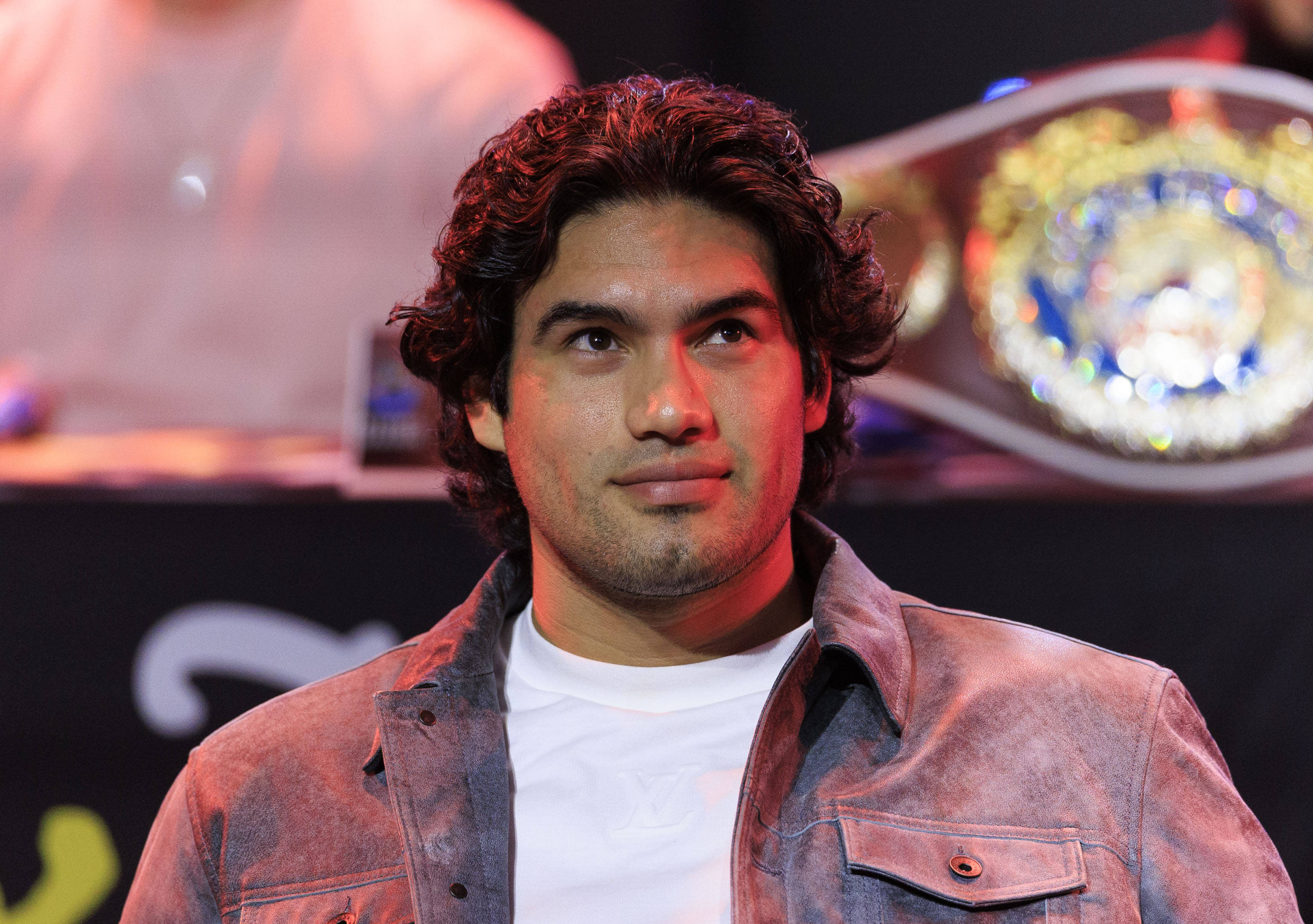 Oscar De La Hoya on Zurdo’s Return: “There Are Many Big Names”