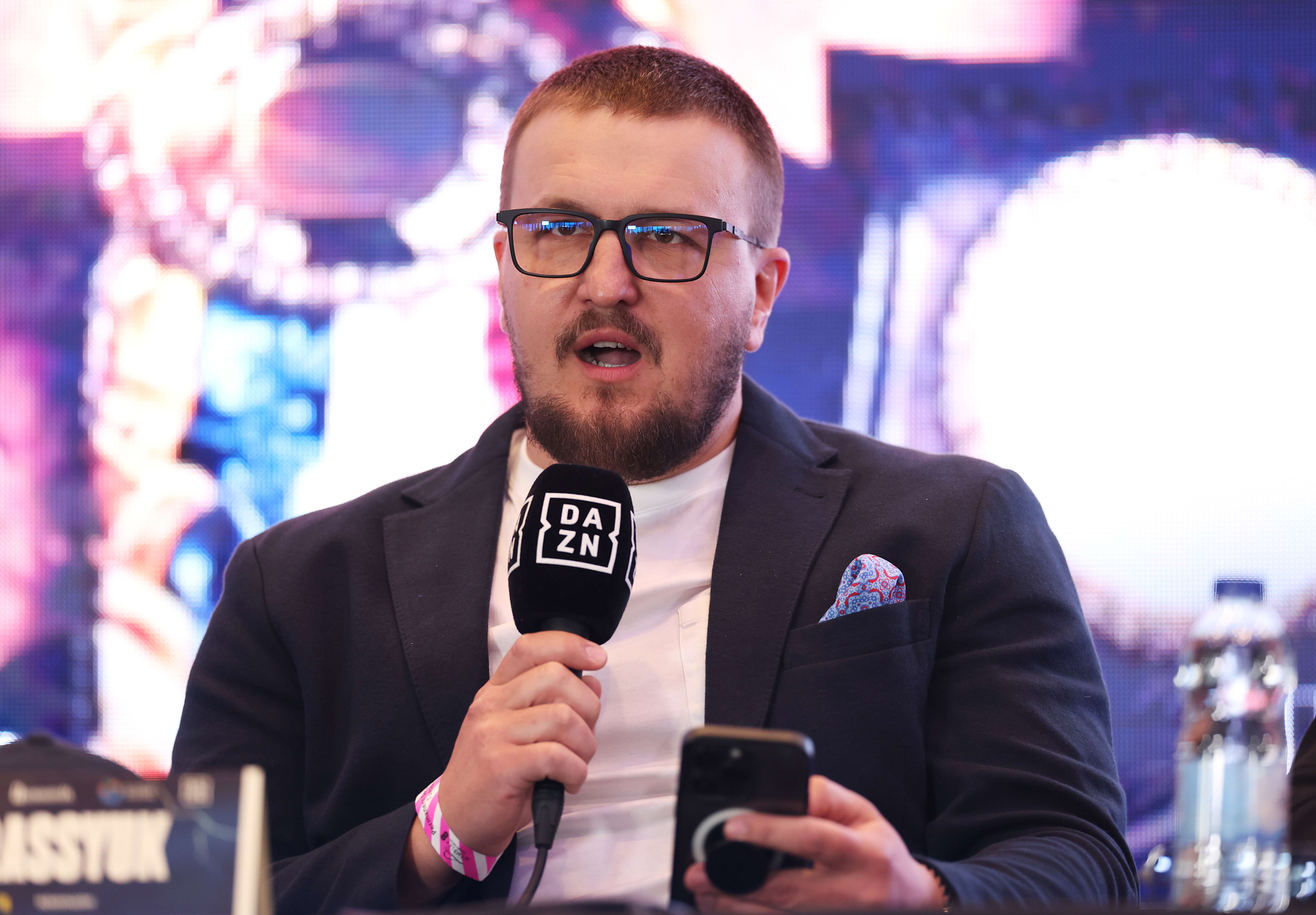 Красюк: «Назвіть мені хоча б одну причину, чому Усик має битися з Вордлі» Красюк: «Назвіть мені хоча б одну причину, чому Усик має битися з Вордлі»