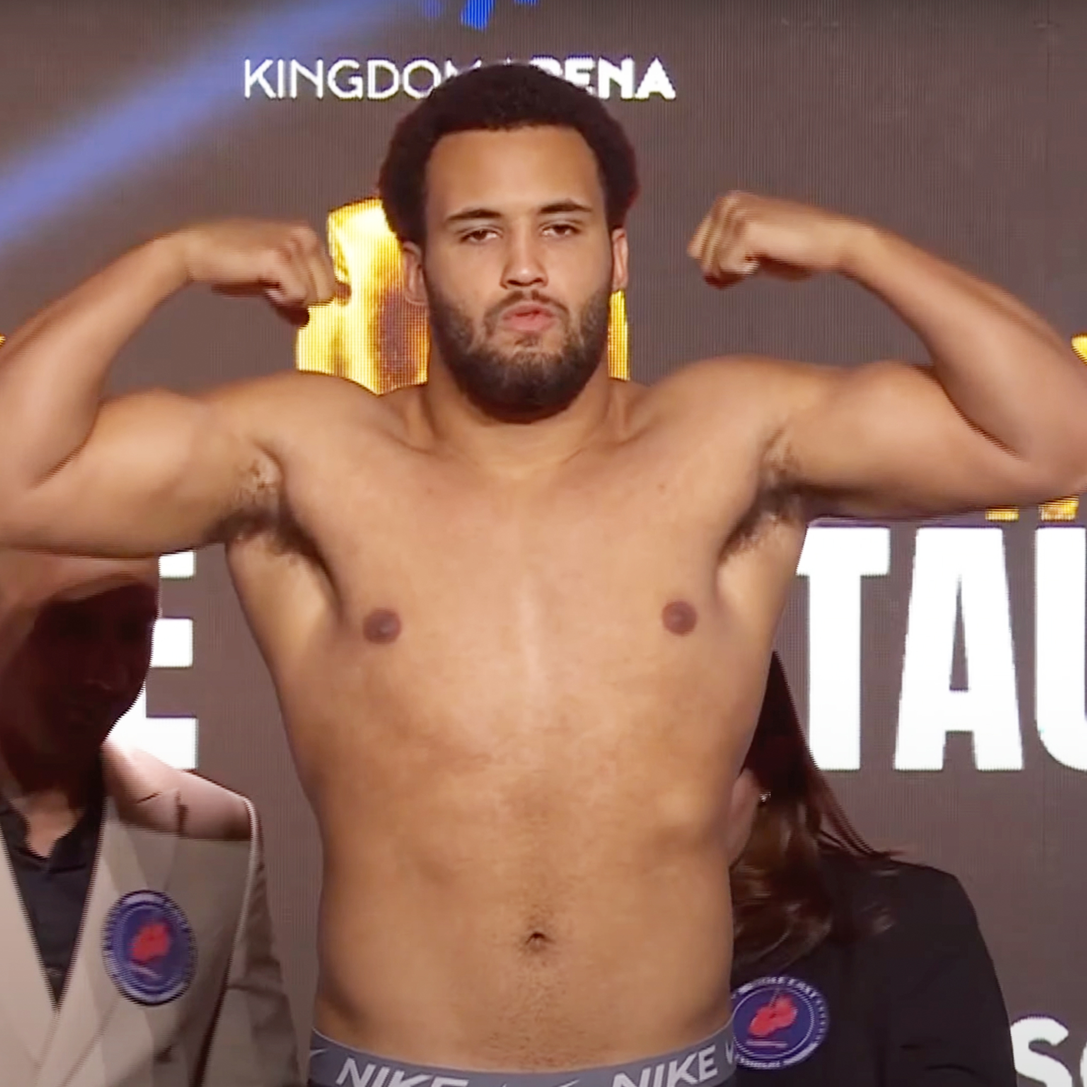 Whyte Four Kilos Heavier Than Itauma at Final Weigh-In