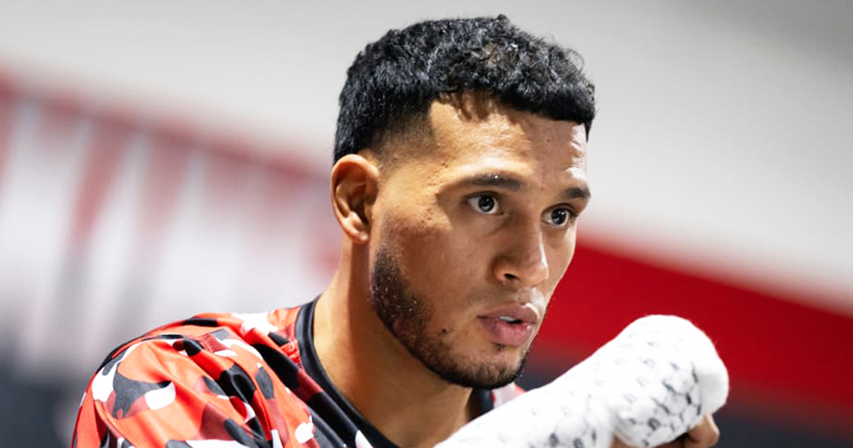 David Benavidez: «Sé lo que pasó en los sparrings con Bivol. Puedo noquearlo»