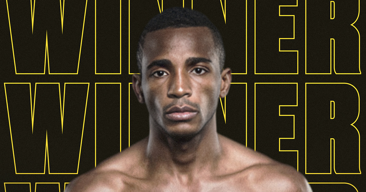 Erislandy Lara Handles Johan Gonzalez, Scores Two Knockdowns