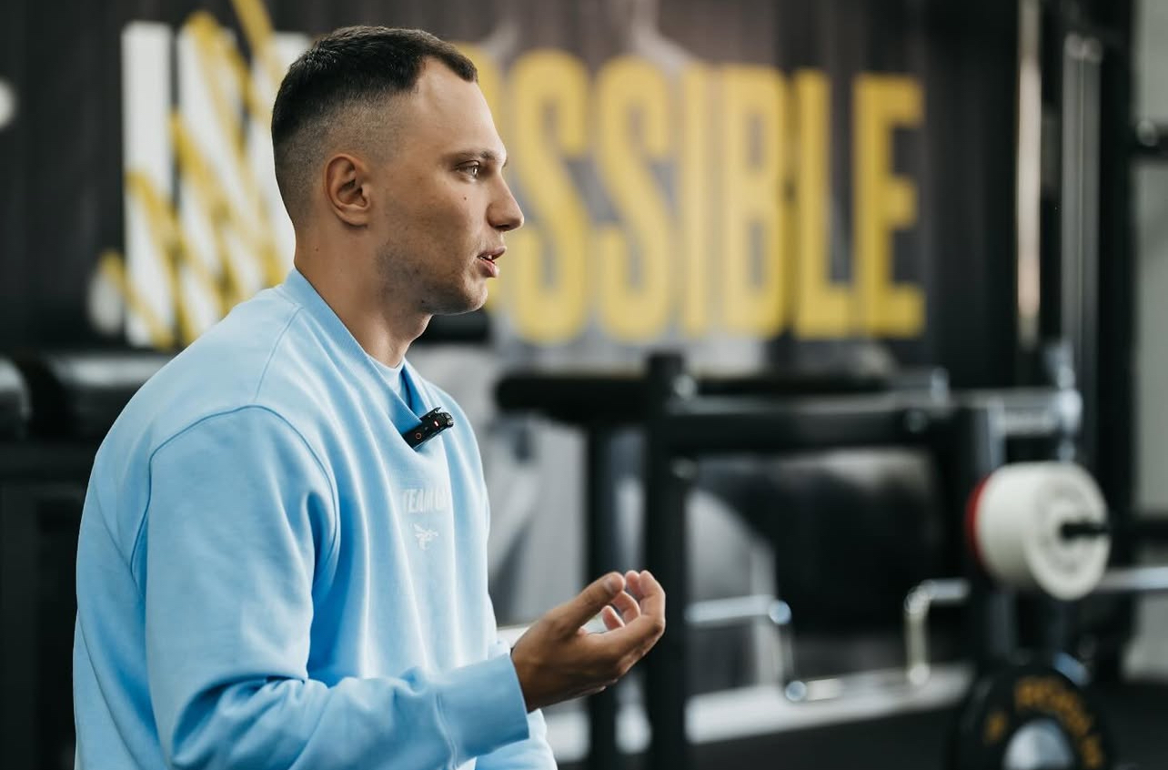 En lugar de semanas, solo unos clics: cómo el equipo de Usyk busca compañeros de sparring