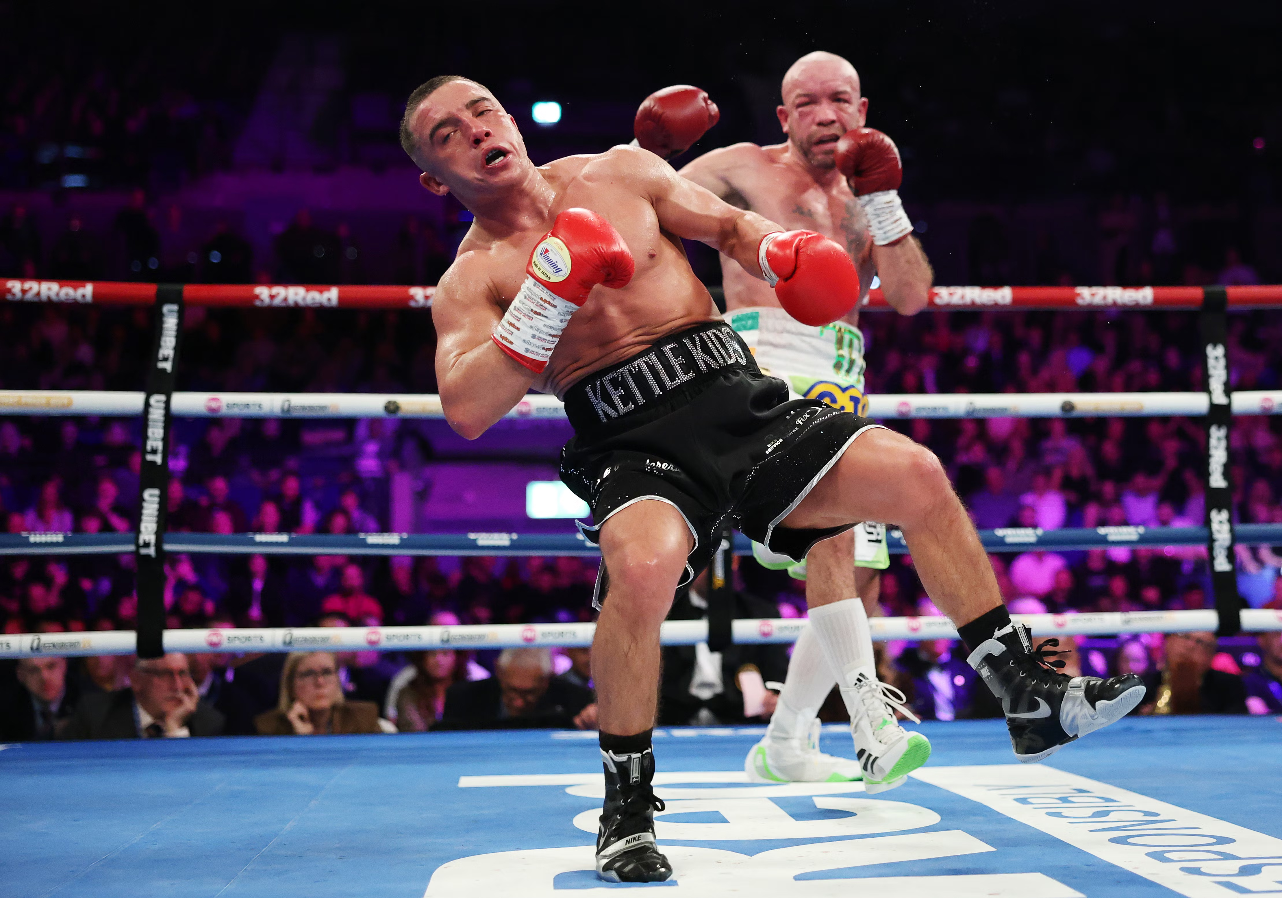 Who Gets Hit the Most Among Featherweight Champions: Ball, Espinoza, Fulton or Leo